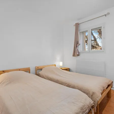 Domaine Des Oliviers - Les Borrels Feriehus