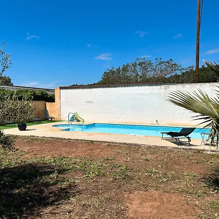 Domaine Des Oliviers - Les Borrels Feriehus *